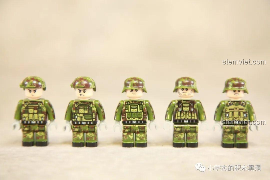 Góc nhìn khác so sánh hai phiên bản màu của bộ lắp ghép Xe chiến đấu phòng không Type 09.