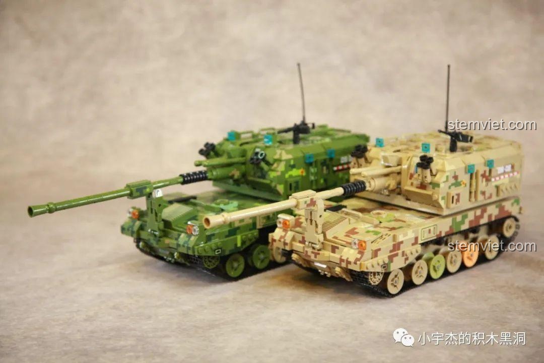 So sánh hai phiên bản Pháo Tự Hành 155mm của Panlos: Sa Mạc (688008) và Rừng Núi (688007).