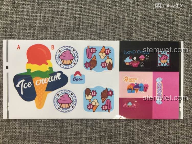 Tấm sticker chất lượng cao của bộ lắp ghép Xe Bán Kem 08004, với nhiều họa tiết trang trí dễ thương và sắc nét.