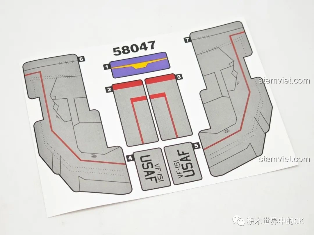 Tấm sticker decal đi kèm bộ đồ chơi lắp ráp JIESTAR 58047 Robot Biến Hình Blitzwing để trang trí mô hình.