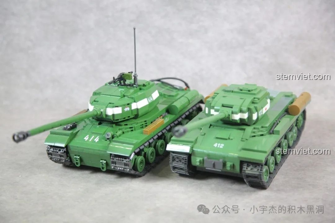 Sự cố lắp ráp minifigure trong bộ Quan Guan 100249 do bị giao nhầm chi tiết.