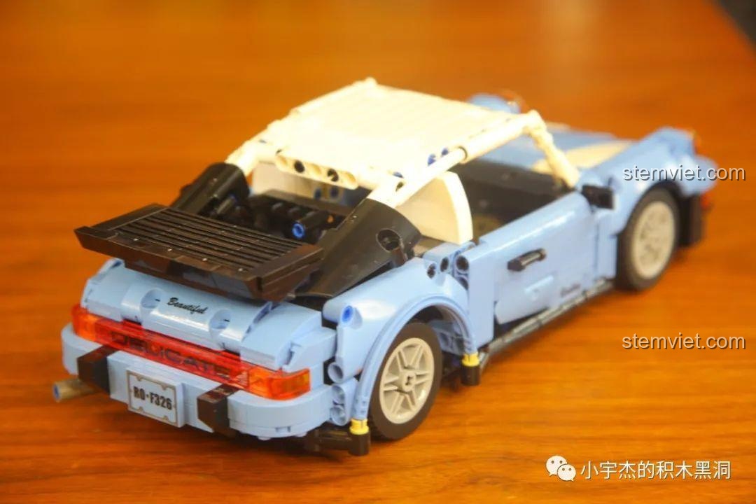 SY 505 Porsche 911, bộ lắp ráp Porsche 911 với thiết kế đuôi xe cổ điển và đèn hậu đặc trưng