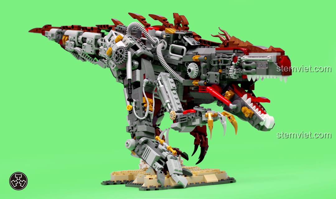 Tác phẩm MOC Khủng long máy của TuTuTu với các chi tiết cơ khí phức tạp, ống dẫn và vũ khí cực ngầu.