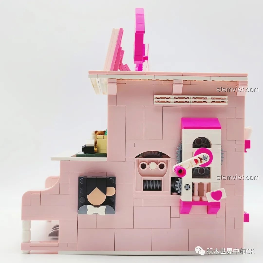 Cận cảnh tay quay và cơ chế xoay của bộ đồ chơi mô hình Hộp nhạc Châu Kiệt Luân DZ0155.