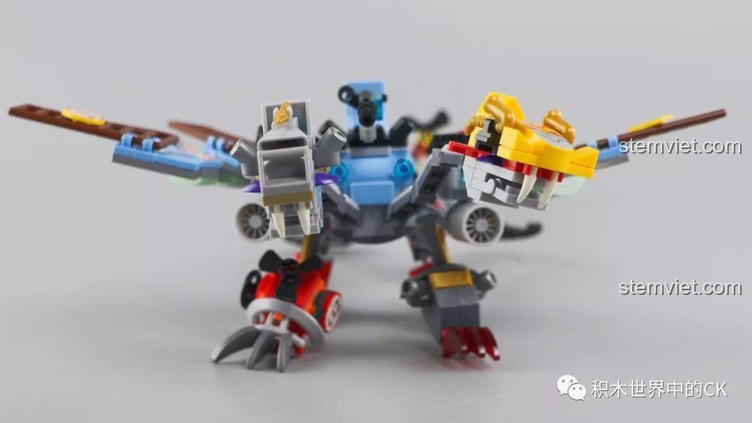 Mô hình Rồng Quỷ Cơ Khí Hai Đầu hoàn chỉnh nhìn từ phía trước, khoe hai cái đầu khác biệt.