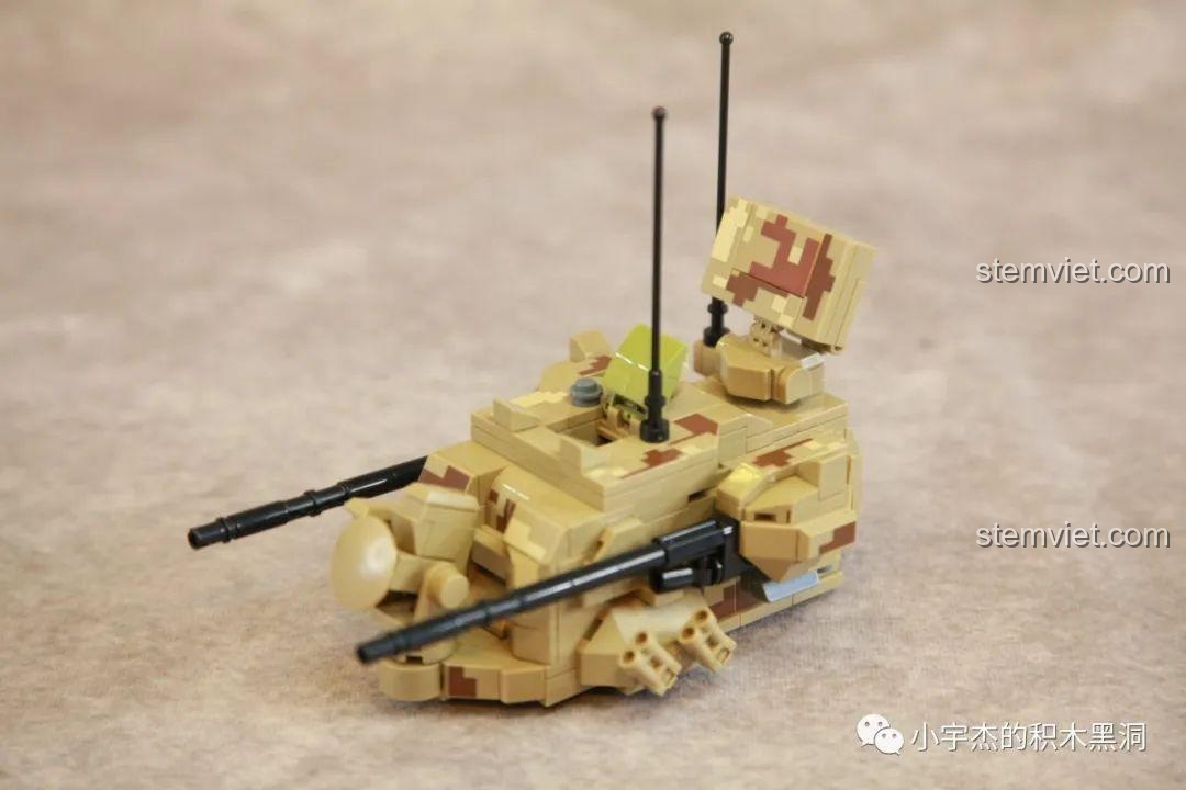 Tháp pháo hoàn chỉnh của mô hình Pháo Phòng Không Tự Hành Type 09 với pháo và radar.