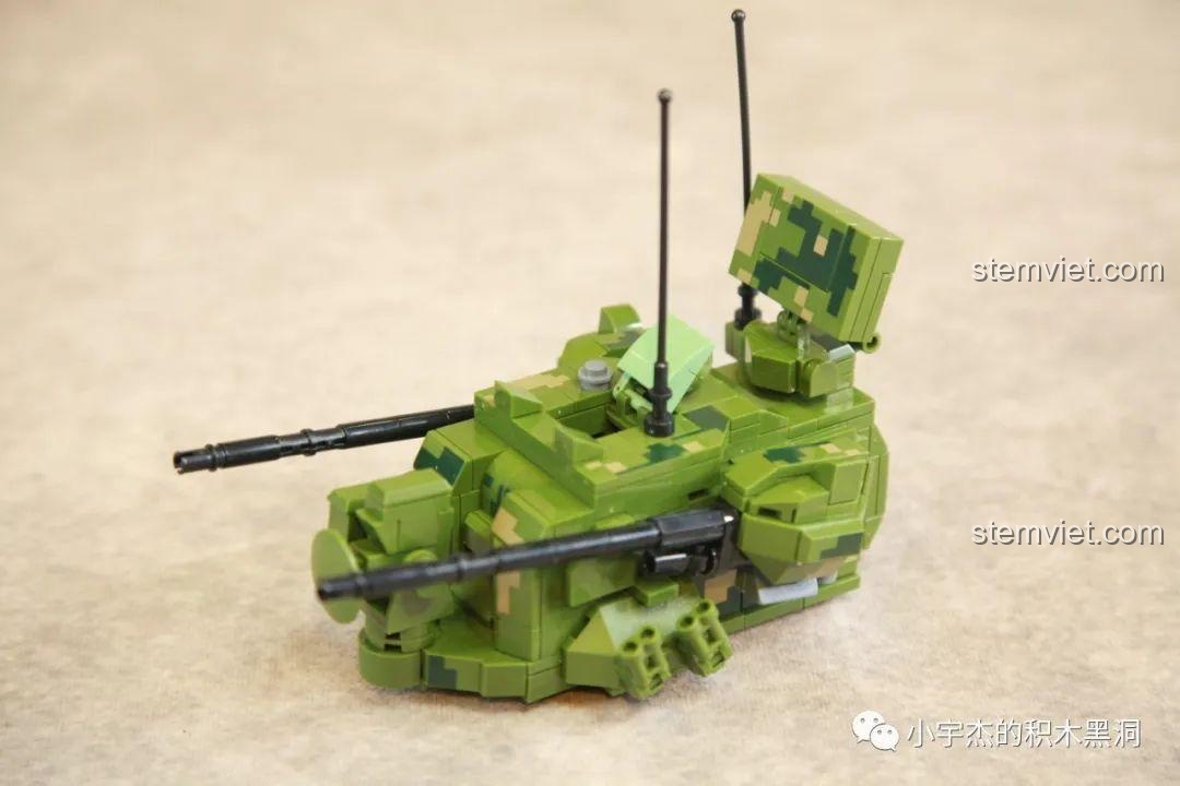 Tháp pháo của mô hình Pháo Tự Hành Phòng Không Type 09 35mm đã được lắp ráp hoàn chỉnh.