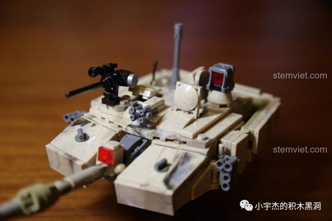Tháp pháo xe tăng Type 99 hoàn chỉnh với nòng pháo và súng máy từ bộ đồ chơi mô hình Xe tăng sa mạc 6021.