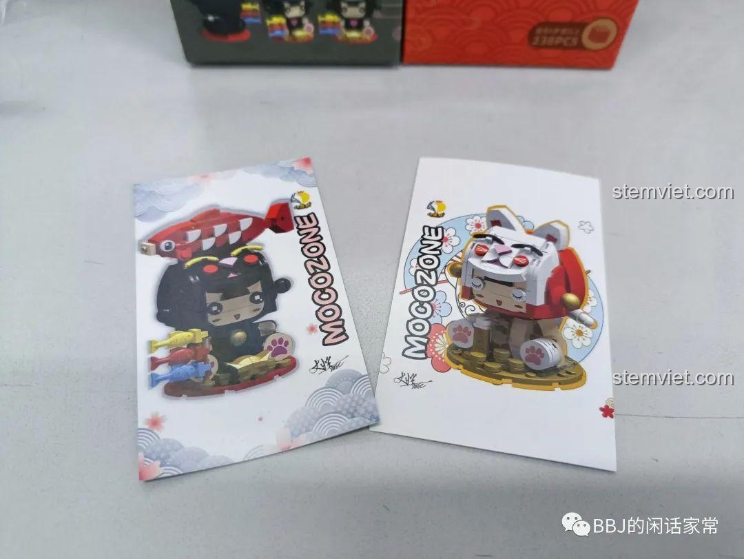 Hai tấm thẻ sưu tầm đi kèm trong mỗi bộ lắp ráp Mèo Thần Tài phong cách Nhật Bản Xiao Meng Ji 2054.