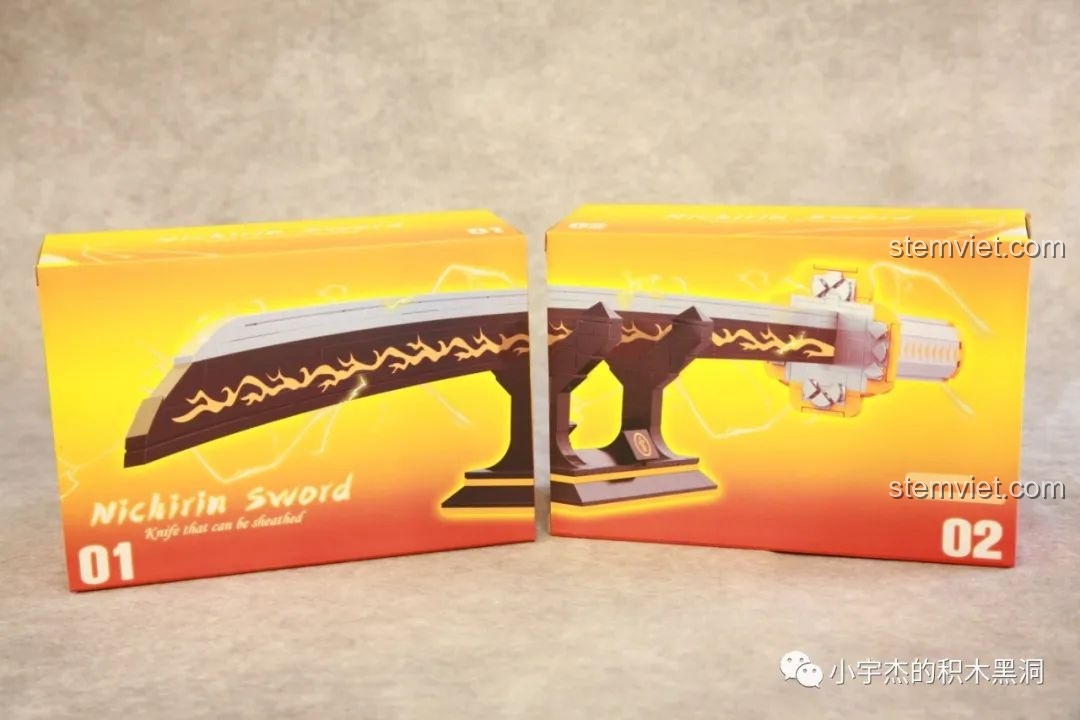 Hai hộp nhỏ bên trong bộ lắp ráp kiếm của Zenitsu ghép lại thành một bức tranh hoàn chỉnh.