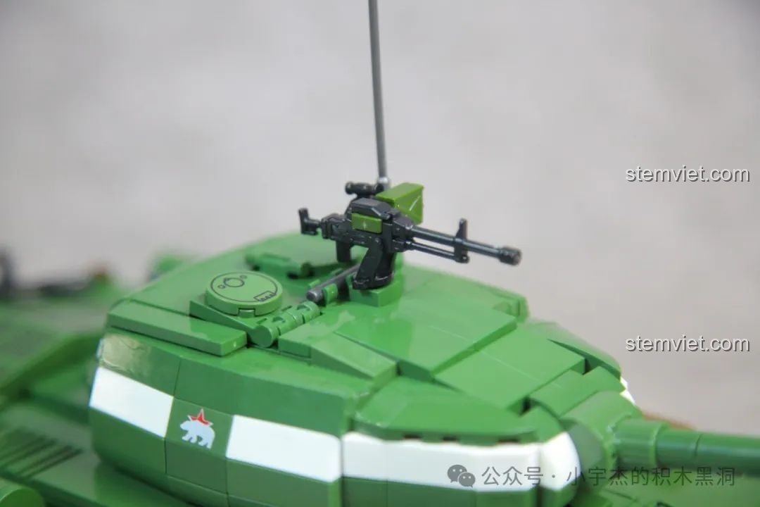 Toàn cảnh mô hình xe tăng IS-2 Quan Guan 100249 hoàn chỉnh, một tác phẩm ấn tượng.