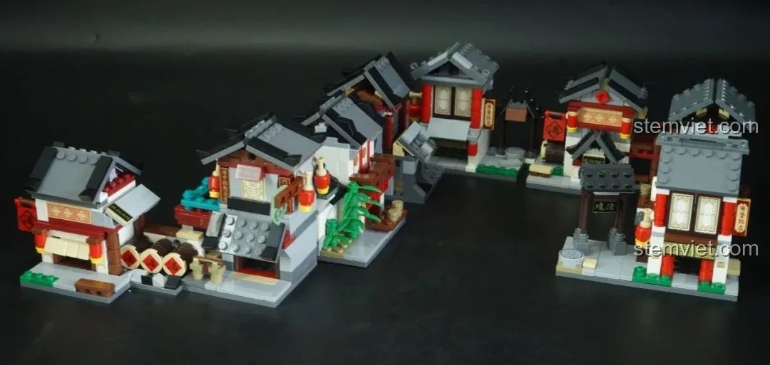 Toàn cảnh bộ sưu tập KAZI KY5005 được sắp xếp thành một khu phố, là món quà tuyệt vời cho bé gái 6 tuổi.