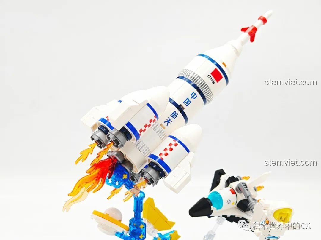 Toàn cảnh mô hình lắp ráp Sembo 203355, một món đồ chơi giáo dục khám phá vũ trụ tuyệt vời cho trẻ từ 6 tuổi.