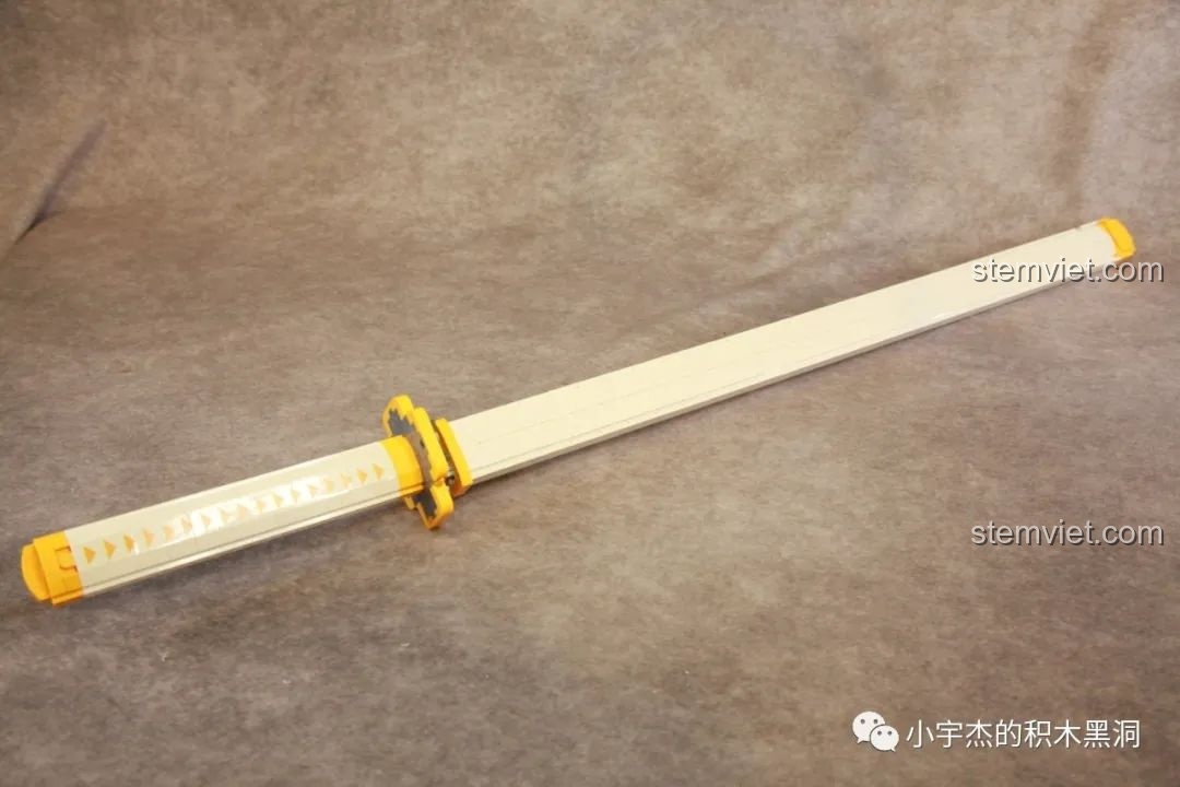 Khoảnh khắc tra Nhật Luân Kiếm của Zenitsu vào vỏ, cho thấy sự vừa vặn hoàn hảo.