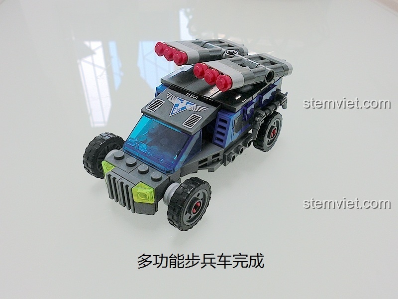 Trải nghiệm KAZI 81010 Xưởng sản xuất xe chiến đấu: mô hình xe IFV hoàn chỉnh, thiết kế nhỏ gọn và đẹp mắt.