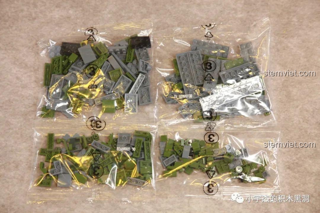 Các túi chi tiết được đánh số 3 của bộ lắp ghép Panlos Brick 688005.