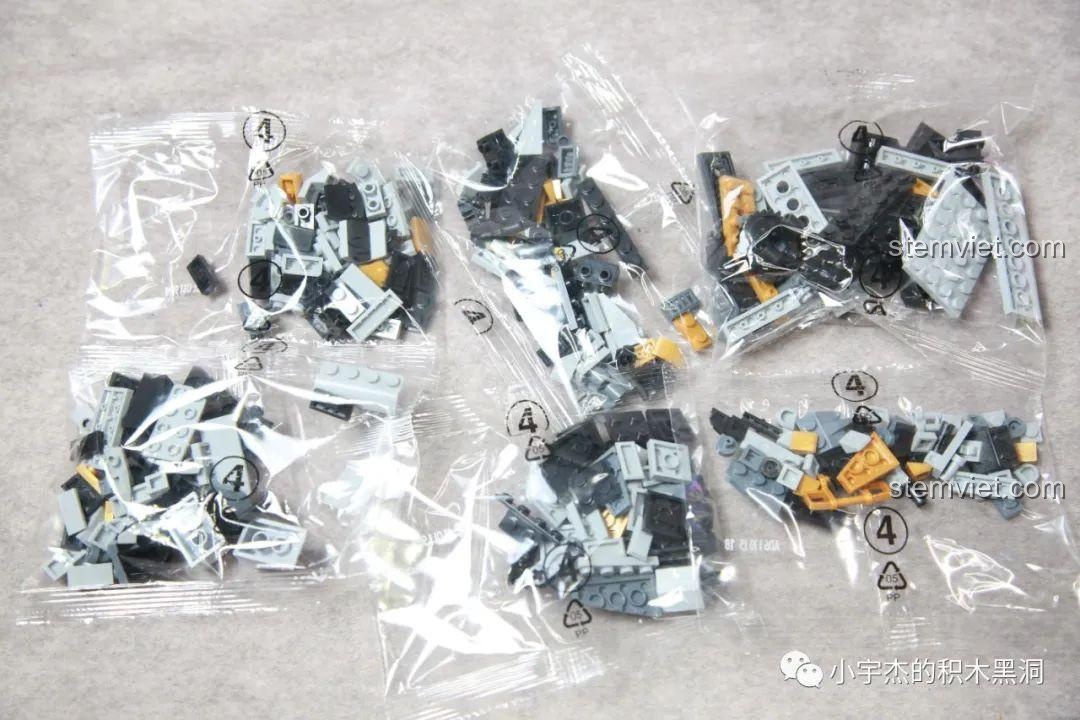 Các túi chi tiết được đánh số 4 của bộ Panlos Brick 611015 Khủng long bạo chúa cơ khí hợp túi tiền.