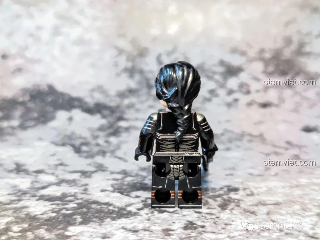 Bộ lắp ghép Chiến binh Mandalorian WM6122, mặt lưng Fennec Shand, đồ chơi lắp ghép cho bé trai 8 tuổi.
