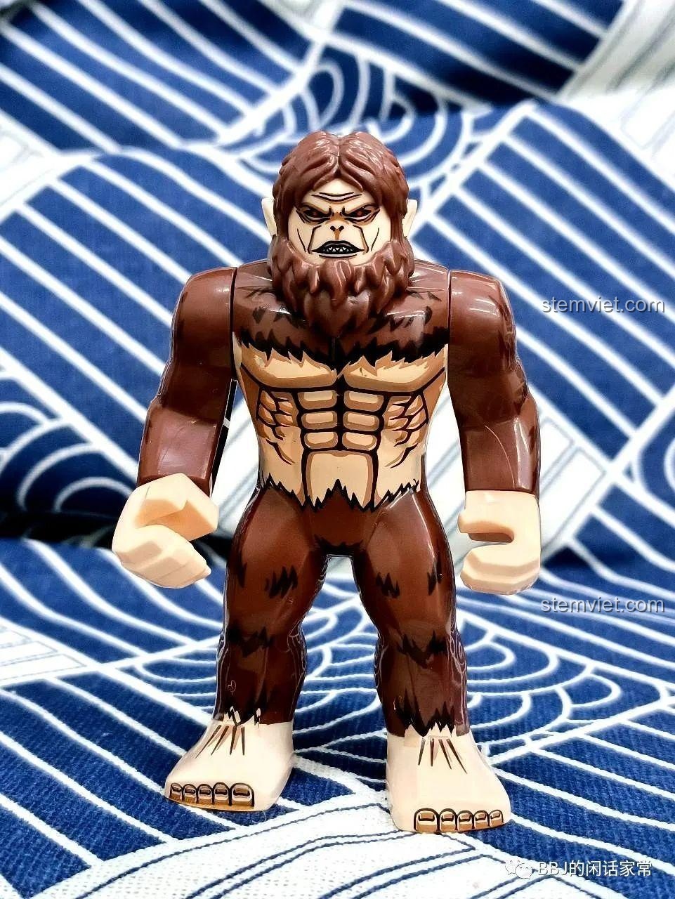 Bigfigure Titan Quái Thú WM2450. Mô hình Titan lông lá độc đáo trong set đồ chơi Attack on Titan.