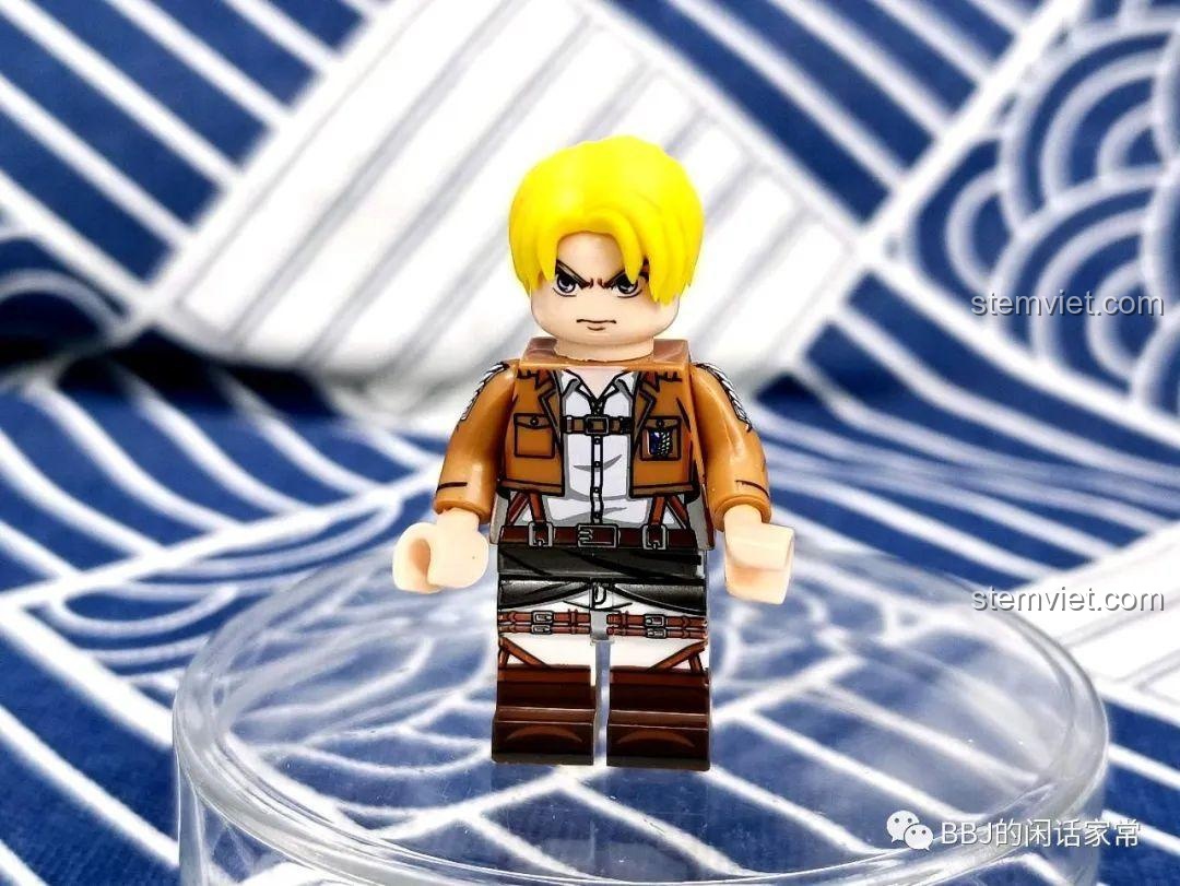 Minifigure Armin Arlert WM2444 với biểu cảm quyết tâm. Nhân vật Shingeki no Kyojin từ hãng WM.