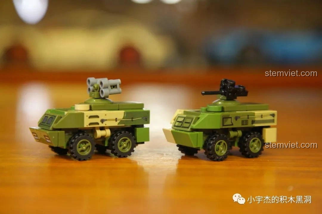 Hai xe bọc thép mini đi kèm bộ lắp ráp Máy bay vận tải quân sự Vận-20 SEMBO 202130