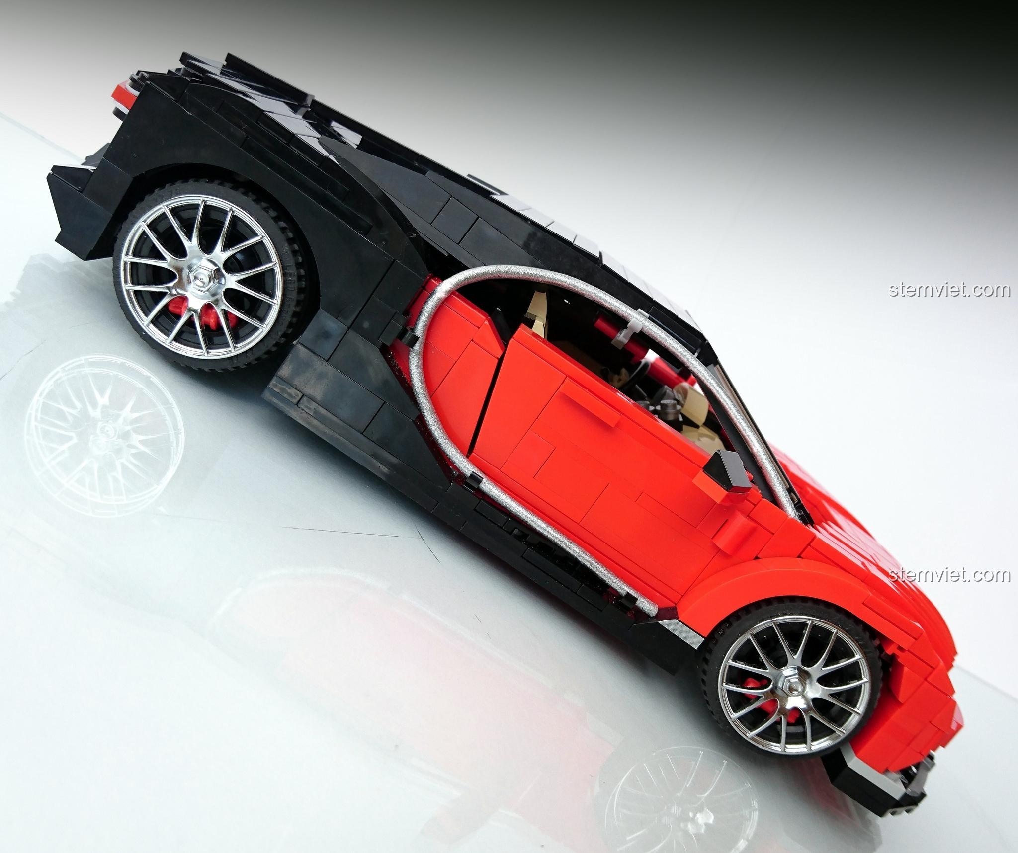 Góc nhìn nghiêng của Hypercar Bugatti Chiron Xingbao, làm nổi bật đường cong chữ C đặc trưng.