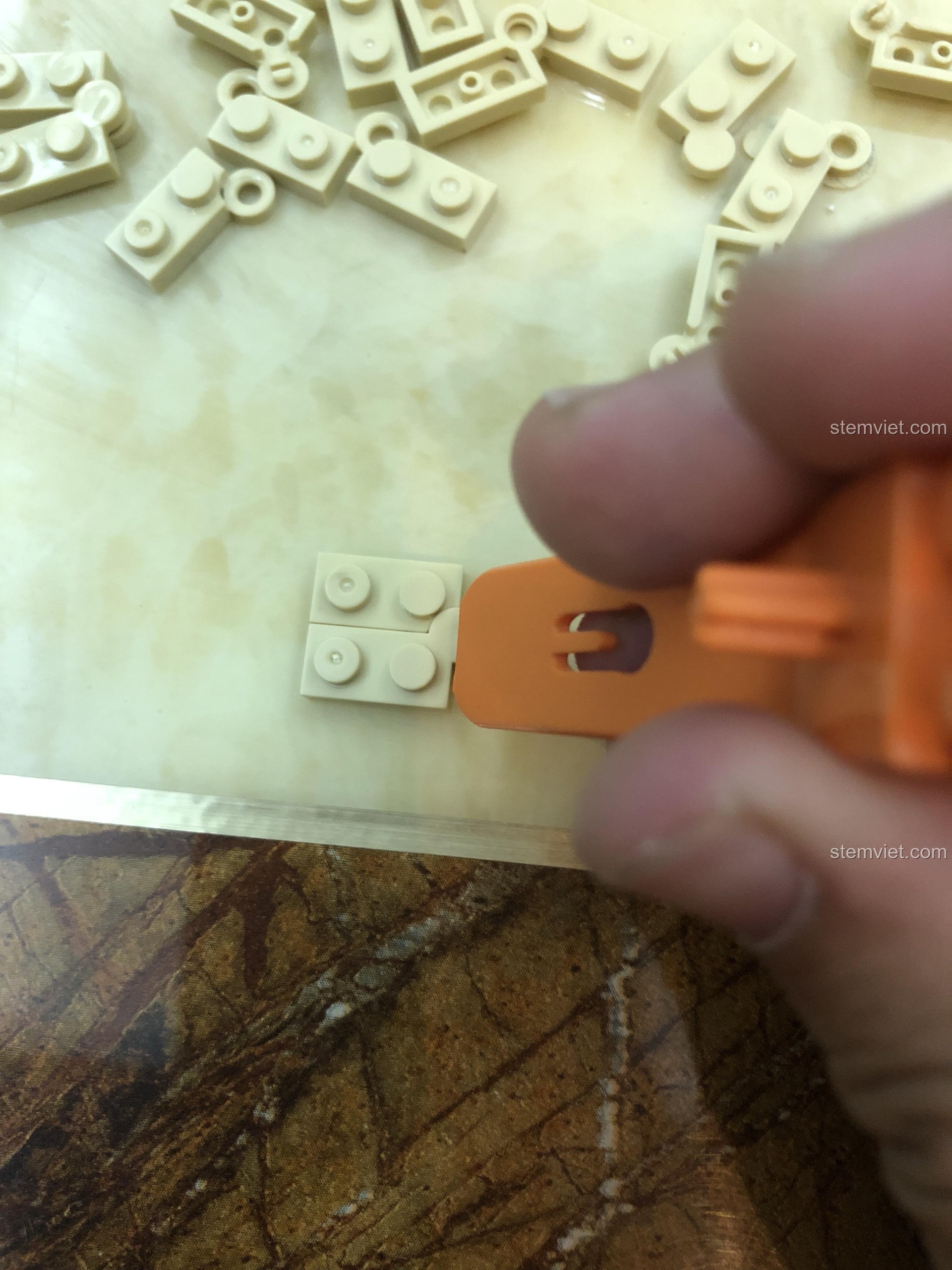 Hộp sản phẩm đồ chơi mô hình Laputa Castle in the Sky XINGBAO 5001.