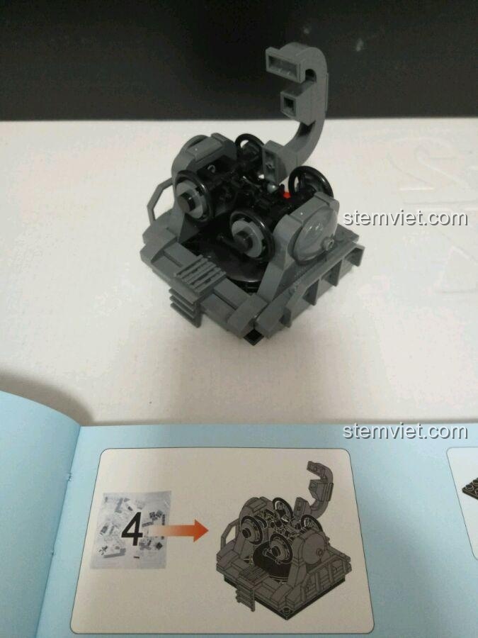 Ảnh thực tế mô hình xe tăng KV-2 XINGBAO XB-06006 sau khi lắp ráp.