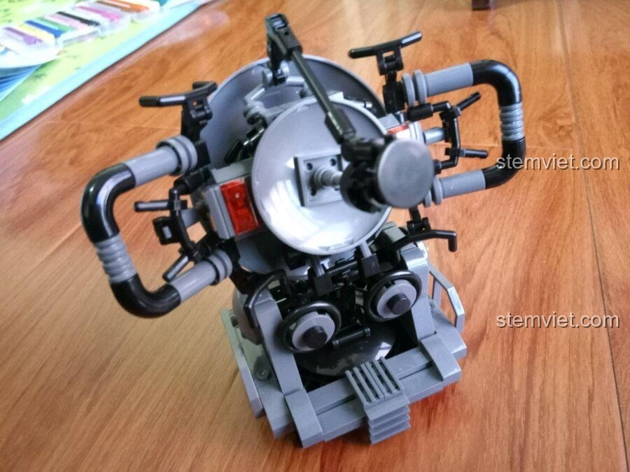 Các túi chi tiết bên trong hộp bộ lắp ráp XINGBAO XB-06006.