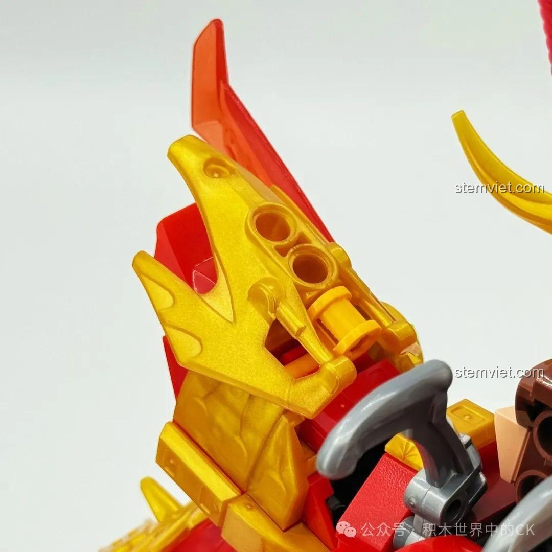 Chi tiết giáp chân của bộ lắp ghép Mỹ Hầu Vương Cơ Giáp Tề Thiên Đại Thánh ZHEGAO GZ2027. Bộ đồ chơi Robot Tôn Ngộ Không cho con trai từ 6 tuổi.