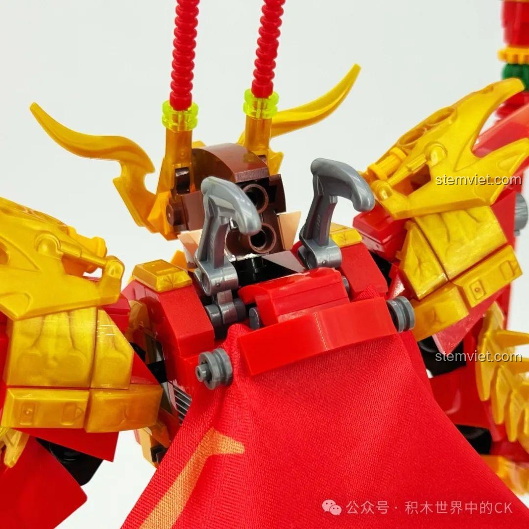 Mô hình Mỹ Hầu Vương Cơ Giáp Tề Thiên Đại Thánh ZHEGAO GZ2027 trong tư thế tấn công. Trải nghiệm ZHEGAO 27 Chiến binh Tôn Ngộ Không.