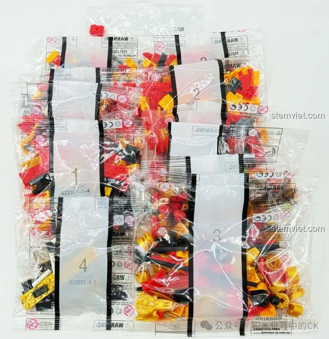 Các túi mảnh ghép của bộ xếp hình Mỹ Hầu Vương Cơ Giáp Tề Thiên Đại Thánh ZHEGAO GZ2027. Bộ khối lắp ghép ZHEGAO GZ2027 giá rẻ.