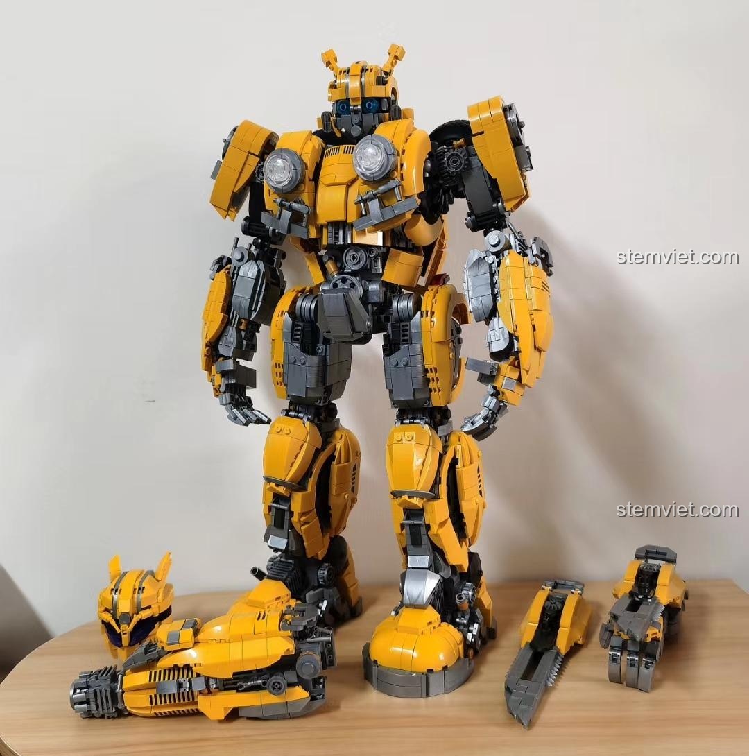 Ảnh review thực tế bộ lắp ghép Bumblebee 66 Blocks, mô hình Robot biến hình Bumblebee, đồ chơi chất lượng cho bé trai 12 tuổi.