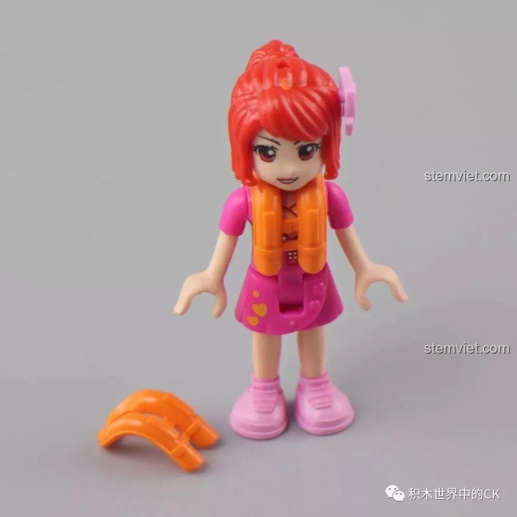Chi tiết áo phao cứu hộ thông minh trong bộ QMAN 2019, có thể mặc được cho minifigure.
