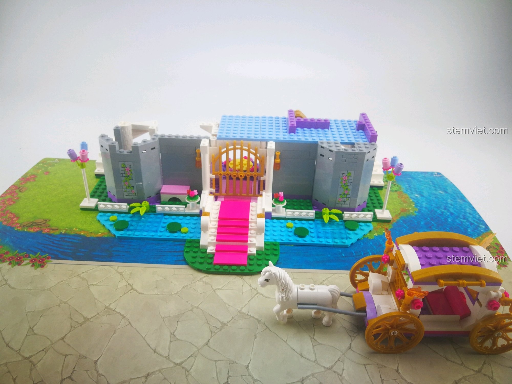 Bàn tiệc trong lâu đài Enlighten 2612