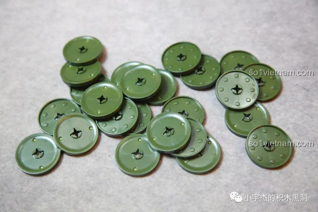 Các mảnh ghép bánh chịu lực mới của Taigao Le T4012 Xe Tăng Ferdinand, có hiệu ứng đinh tán rất chân thực, tăng tính thẩm mỹ.