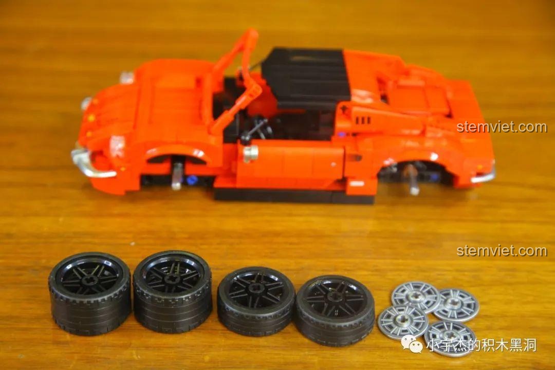 Bánh xe và mâm xe của mô hình Ferrari Dino 246 GTS từ bộ SEMBO 705701.