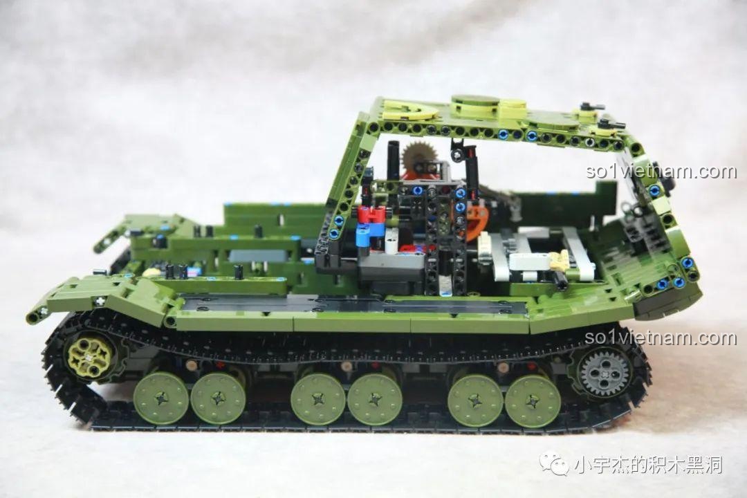 Góc nhìn khác của hệ thống bánh xích Taigao Le T4012 Xe Tăng Ferdinand, thể hiện sự chính xác và tính thẩm mỹ cao.