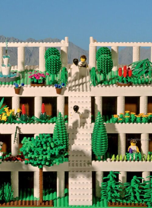 Mô hình Vườn Treo Babylon bằng LEGO® từ sách hướng dẫn lắp ráp mô hình LEGO® Barron's Educational ISBN9781438004112, chi tiết cao, đáng tiền.