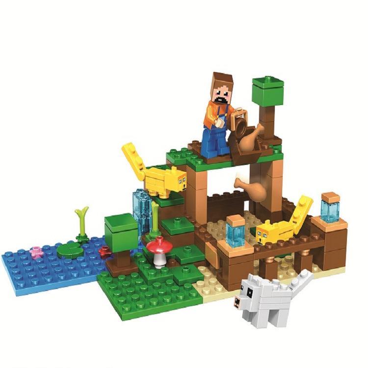 Hộp sản phẩm bộ lắp ráp Bela 10953 chủ đề My World Minecraft với 122 mảnh ghép, là món quà sáng tạo giá rẻ cho các bé.