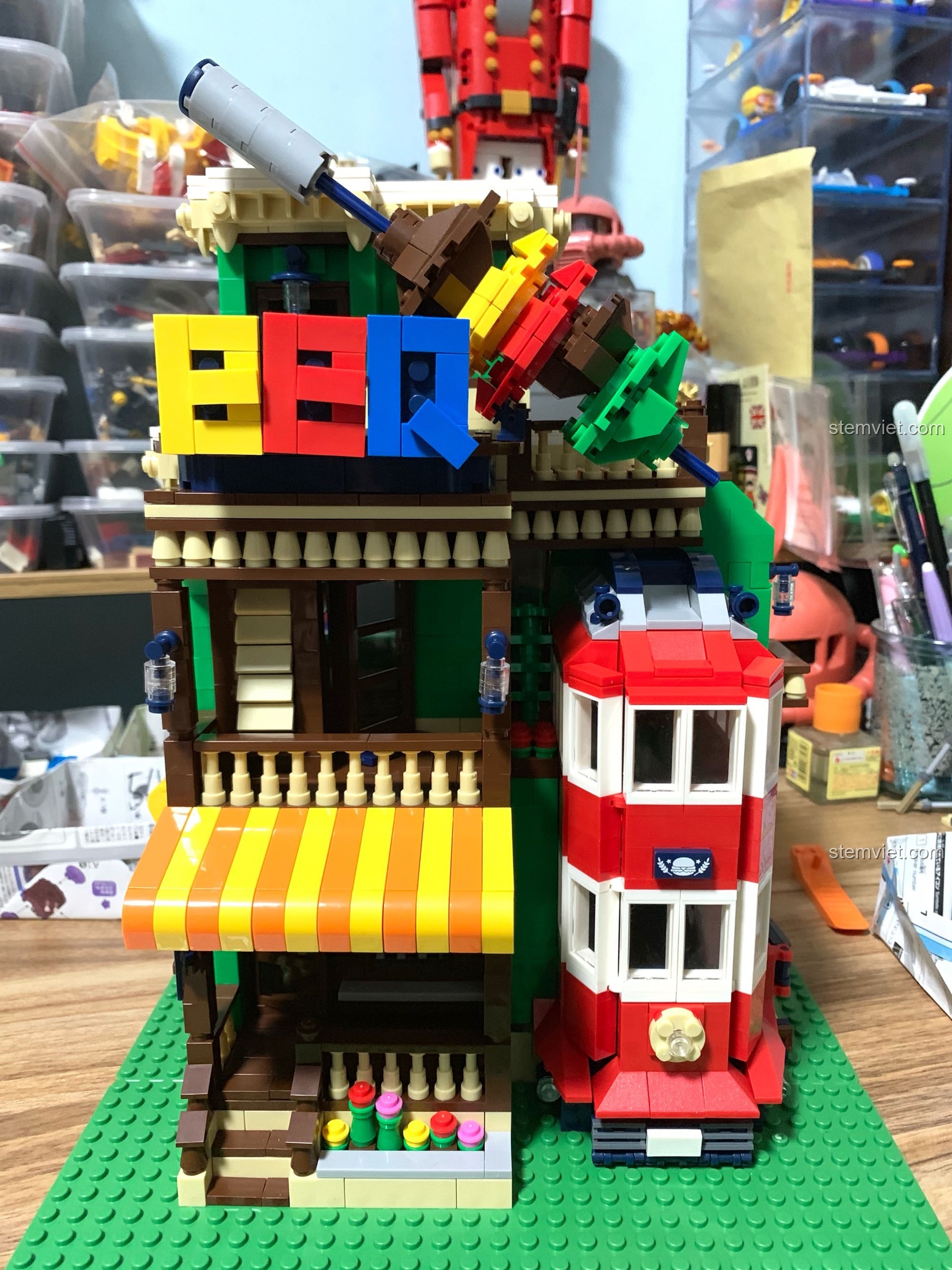 Mô hình WANGE 6313 hoàn thiện với biển hiệu xiên que nướng độc đáo trên nóc, một điểm nhấn của thiết kế.