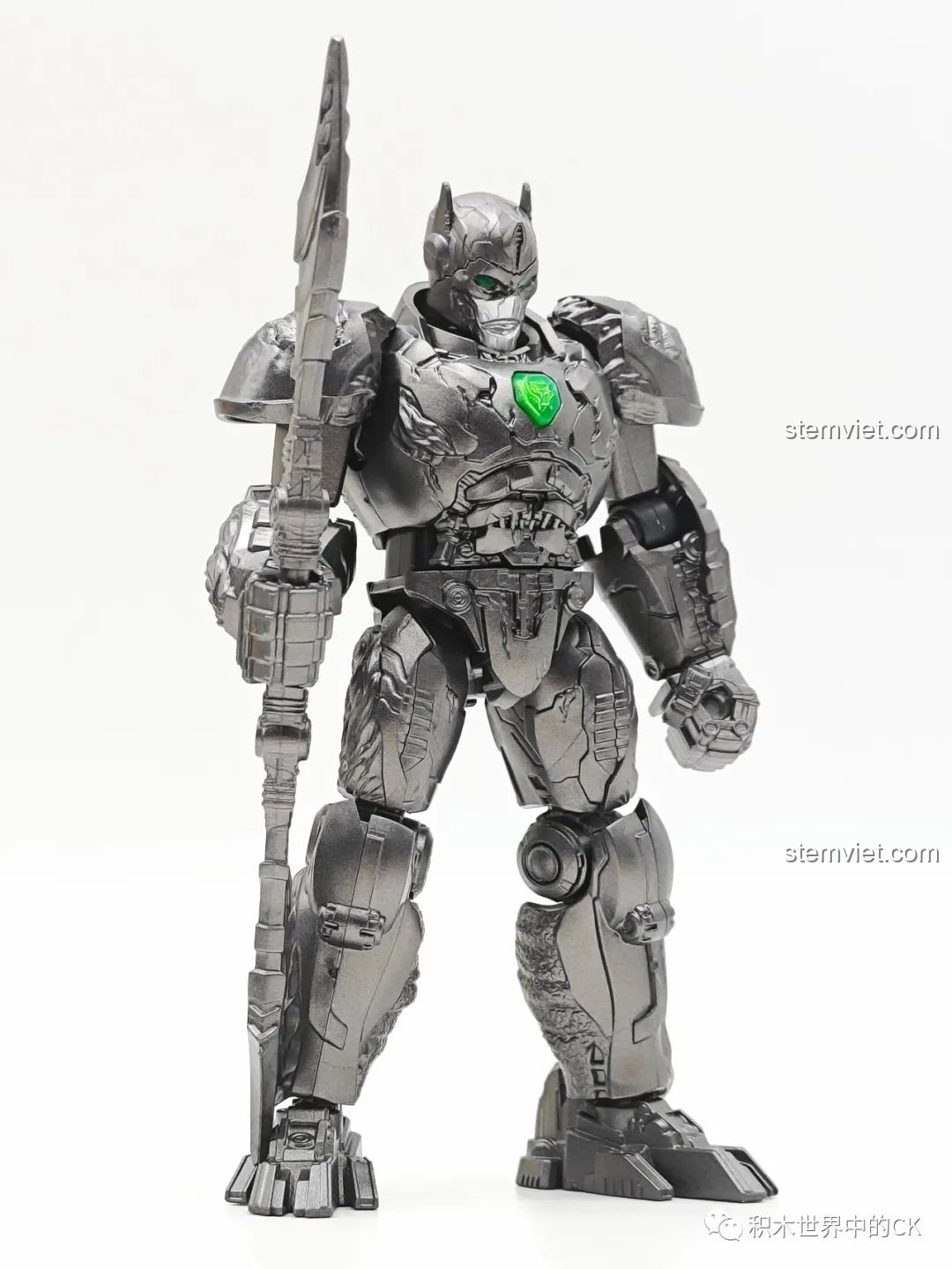 Mô hình BLOKEES 71145 Optimus Primal Đội Trưởng Tinh Tinh đứng thẳng, thể hiện toàn bộ giáp chiến đấu màu xám kim loại.