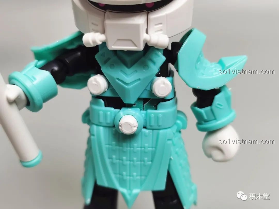 Ngưu Ma Vương Chiến Đấu tạo dáng