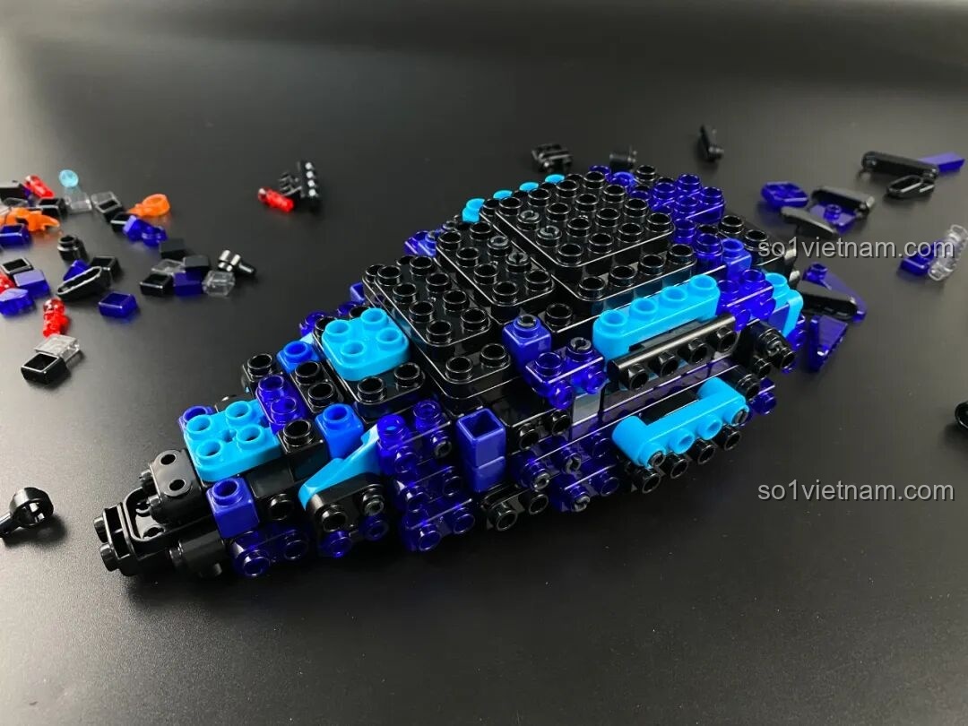 Chi tiết phụ kiện đi kèm nhân vật Đinh Nghi