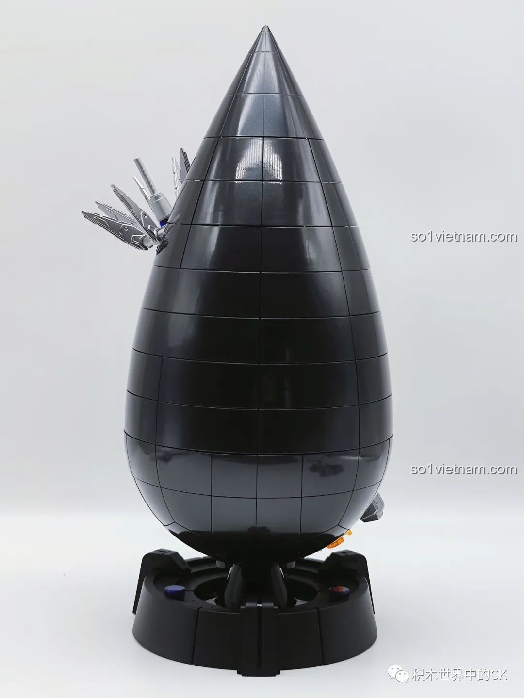 Chi tiết phần lõi bên trong của mô hình BLOKEES Tam Thể: Giọt Nước - Trận Chiến Tận Thế