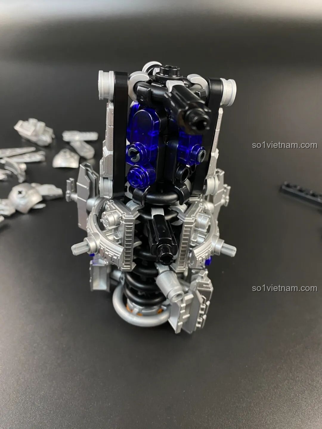 Khung Giọt Nước với các chi tiết bên trong