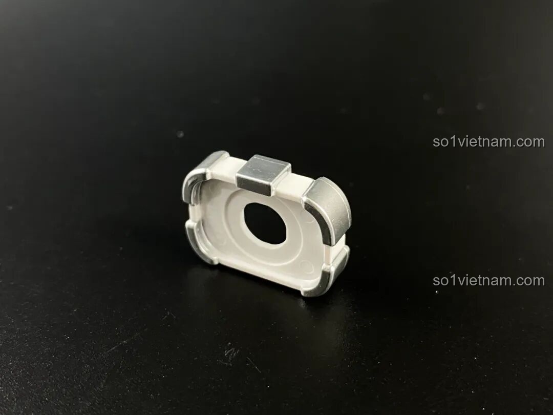 Tranh minh họa cảnh chiến đấu trong sách hướng dẫn BLOKEES Tam Thể