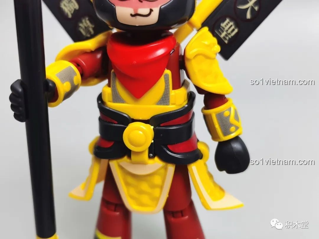 Tôn Ngộ Không trên bệ đỡ