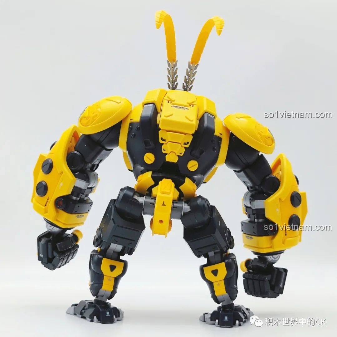 Quá trình lắp ráp cánh tay của BLOKS HERO 85010