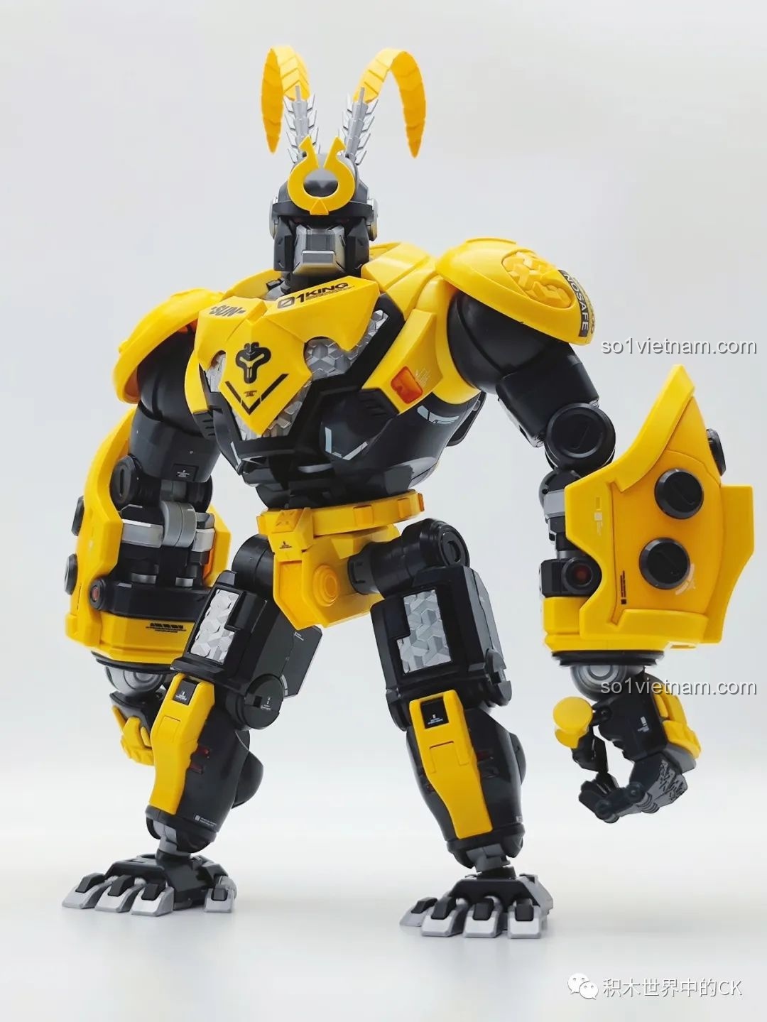 Cận cảnh chi tiết móng vuốt của BLOKS HERO 85010